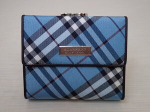 バーバリー ノバチェック 折り財布の画像
