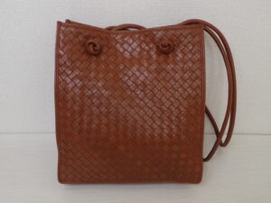 ボッテガ・ヴェネタ トートバッグの生前整理高額査定の様子