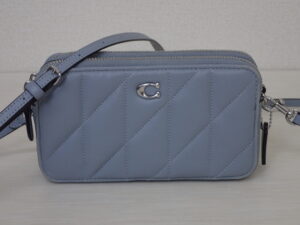 コーチ キラ クロスボディ・ピロー キルティングの画像