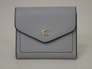 函館でCOACH コーチ ミニウォレットを買取した際の写真