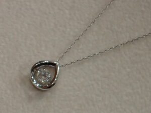 函館のアルタマート五稜郭店で買取したダイヤモンド ネックレス ダイヤネックレス Pt900