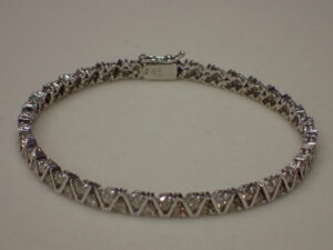 函館 ダイヤ 買取 ブレスレット アルタマート五稜郭店で買取したK18WG ダイヤモンド3.00ct ブレスレット